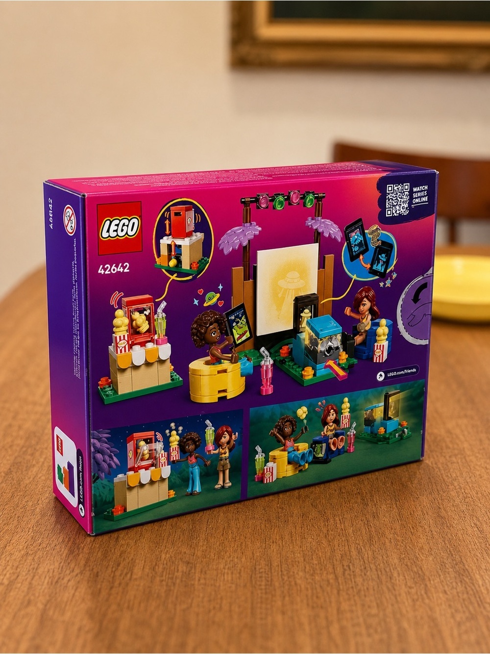 LEGO Friends 42642 Friendship Movie Night Set • Complete • Open Box • Fast Ship - Picture 4 of 4